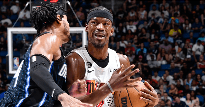 关于夏洛特黄蜂训练开放日，加时末段完成体检引欢呼，NBA总决赛在即，阵容厚度经受考验的信息